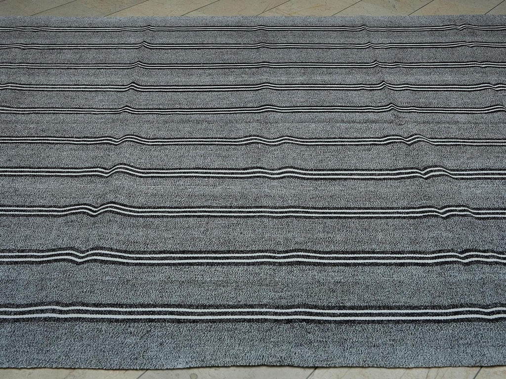 Scandinavian Style Outdoor Decor: Turkish Kilim Rug,Natural Gray Flat Weave Rugs, 7.4x9.5 ft.