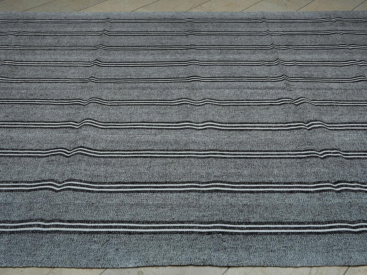 Scandinavian Style Outdoor Decor: Turkish Kilim Rug,Natural Gray Flat Weave Rugs, 7.4x9.5 ft.