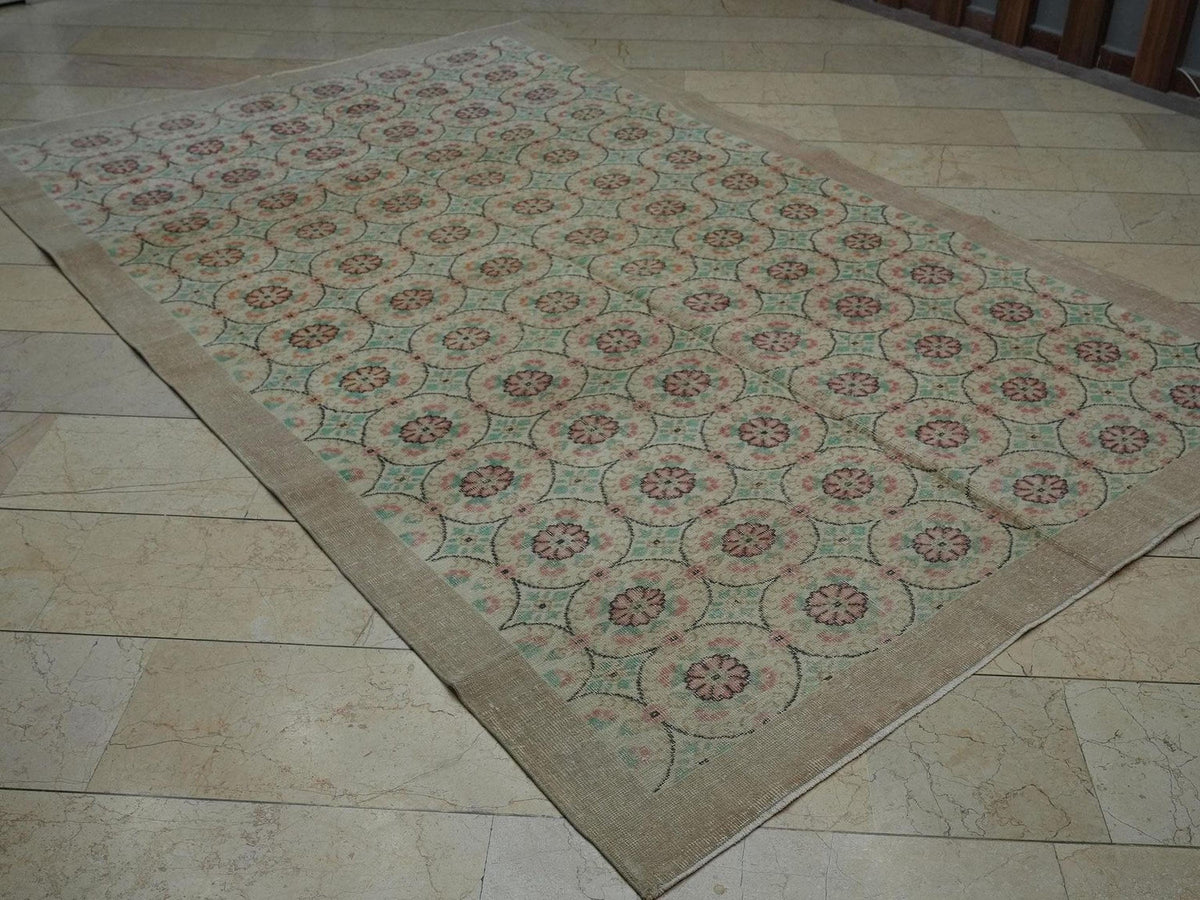 Vintage Large Oushak Rug: 6.4x10.3 Feet,Seasonal Decor Handwoven Turkish Rugs.