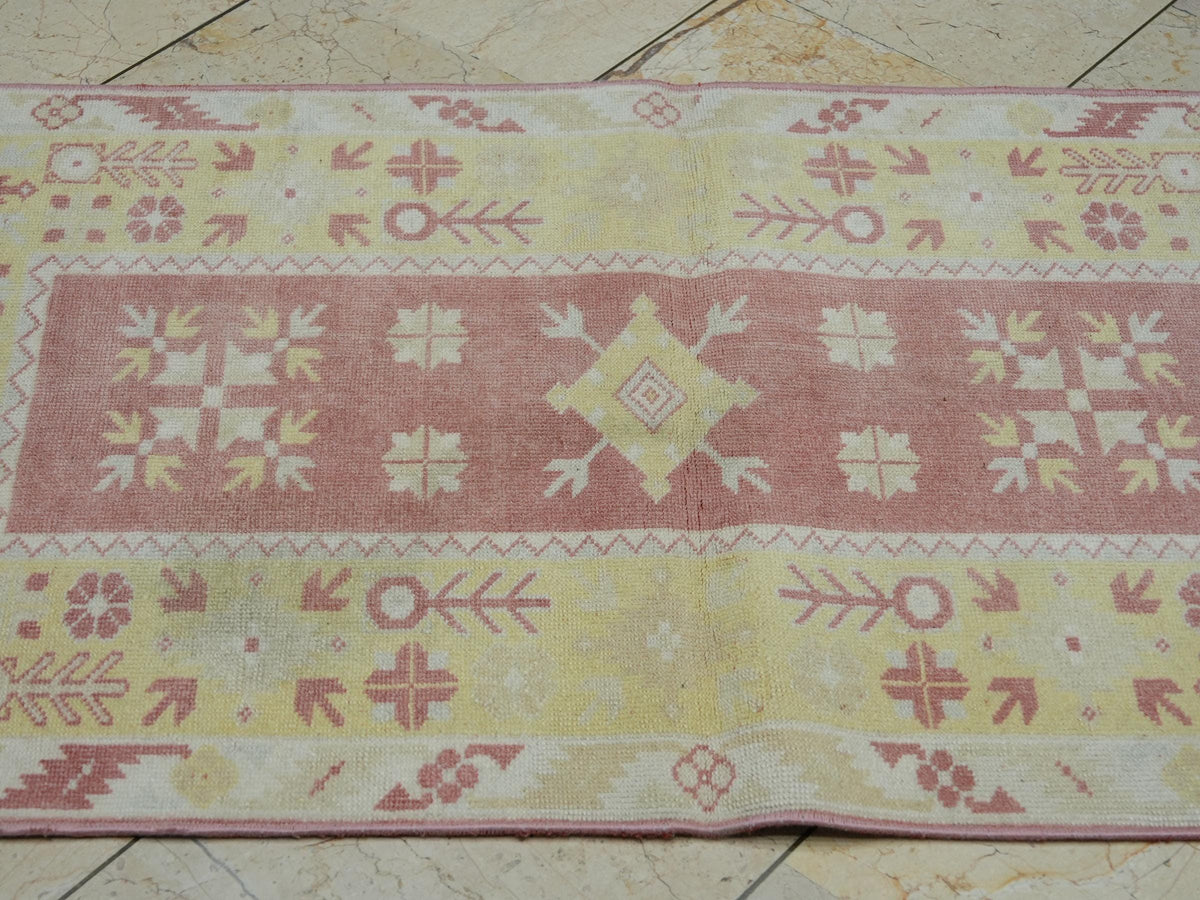 Wool Vintage Handmade Turkish Rug: 2.6x4.4 Ft,Small Home Living Kid Room Decor Rugs.
