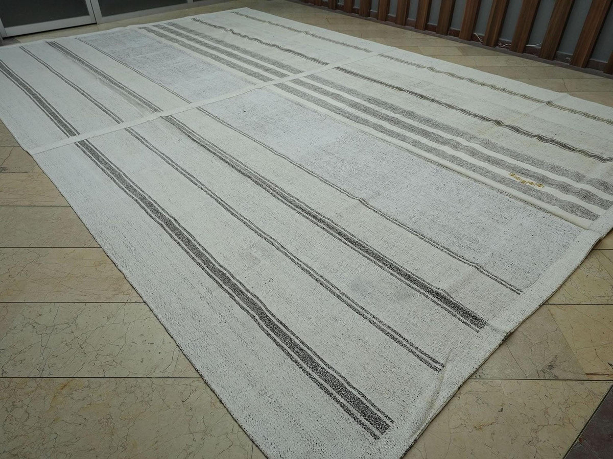 11x16 Oversized White & Gray Turkish Kilim Rug: Cotton And Goat Hair Woven Rugs