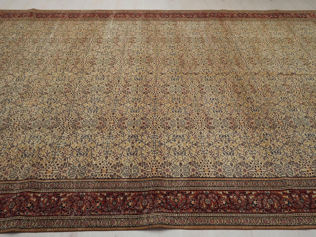 Oversize Turkish Wool Carpet Rug: Distressed Kayseri, 7,8"x11,6"