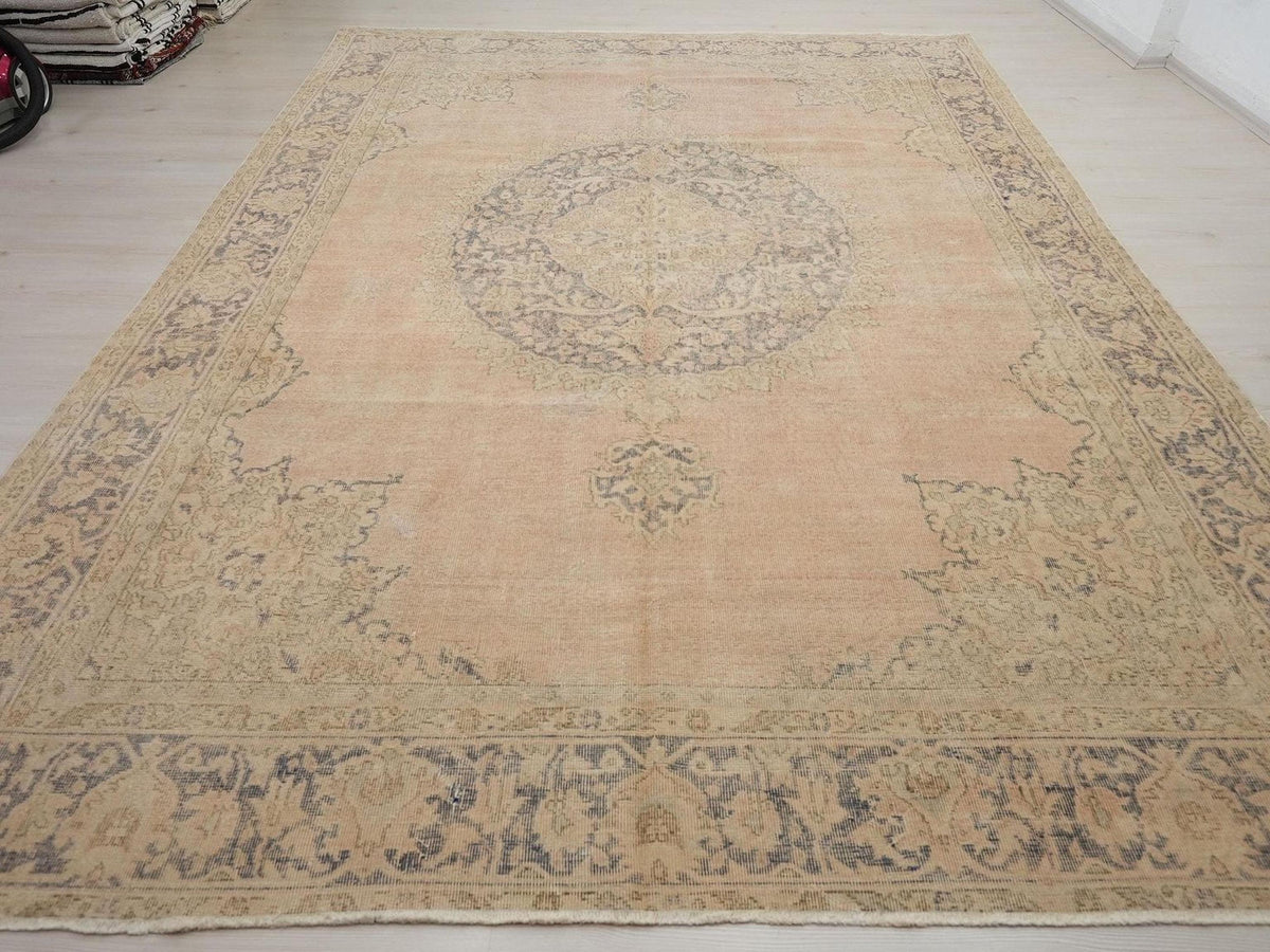 Vintage Oushak Rug: 8x11 Turkish Wool Carpet, Geometric Design Rugs.