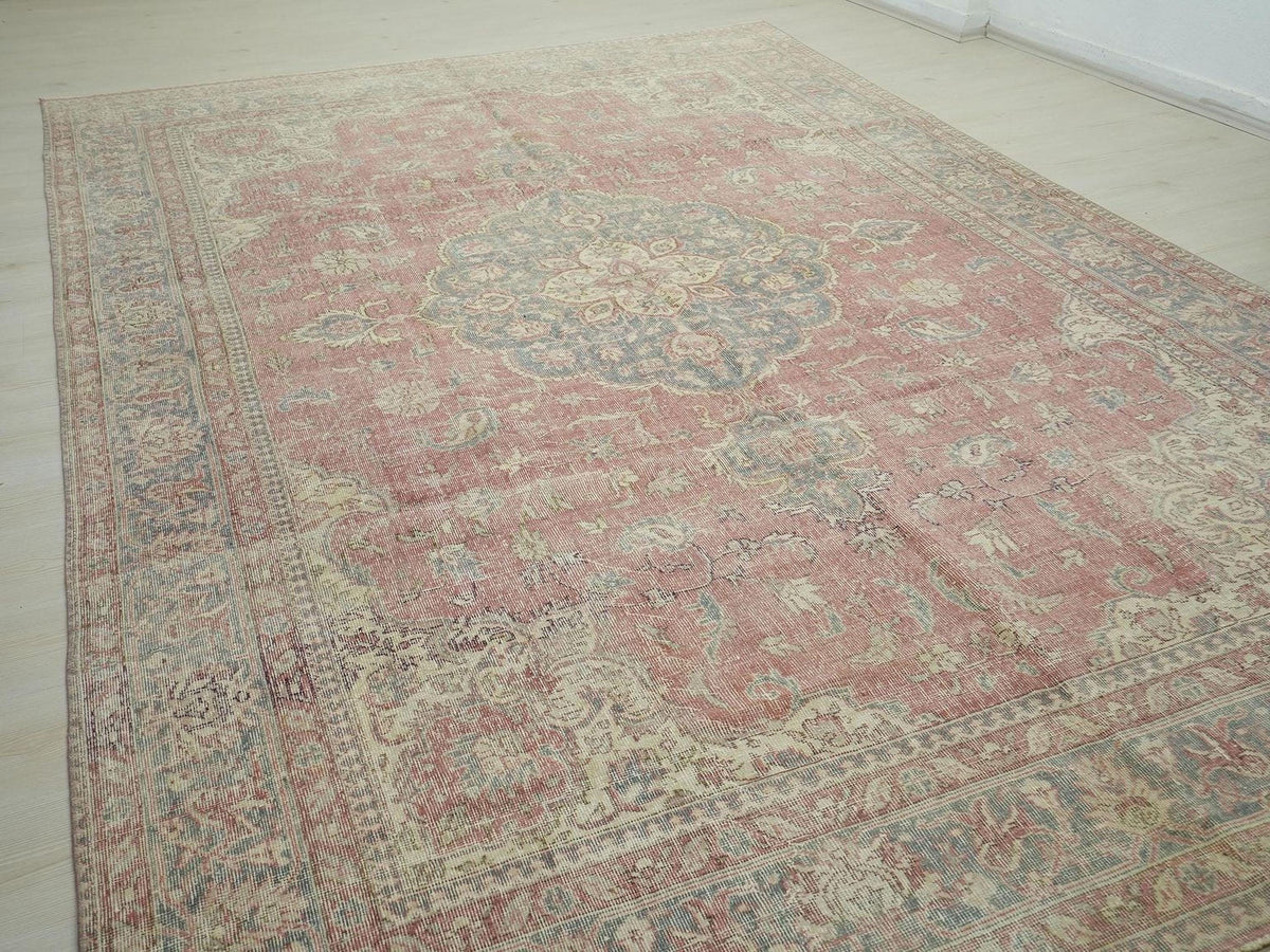 Handwoven Vintage Oushak Rug: 8x12 Turkish Wool Carpet,Seasonal Decor Oversize Rugs.