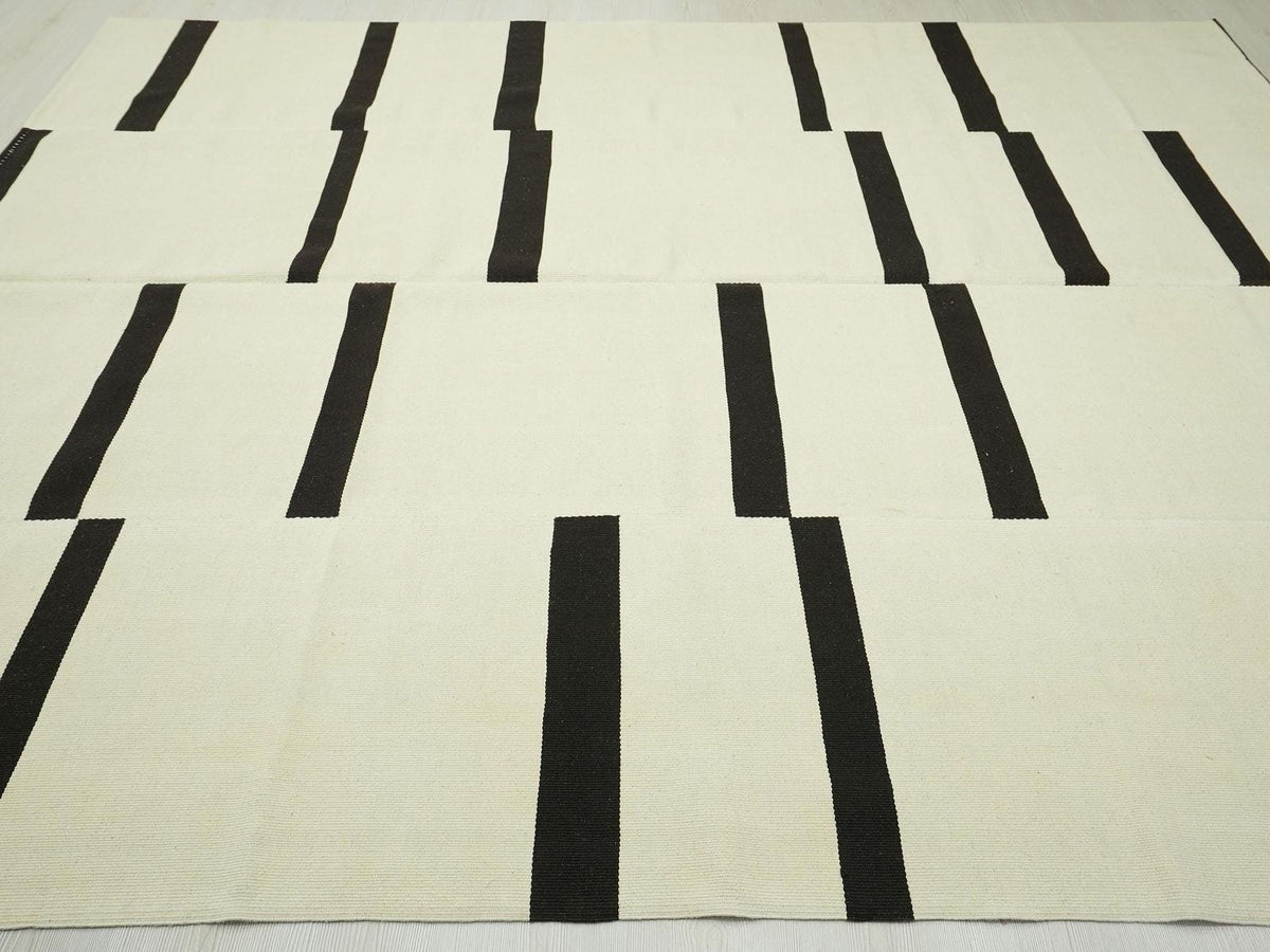 Minimalist Stripe Handmade Wool Kilim Rug: Swedish Style Flat Woven Rugs 8x10 Ft.