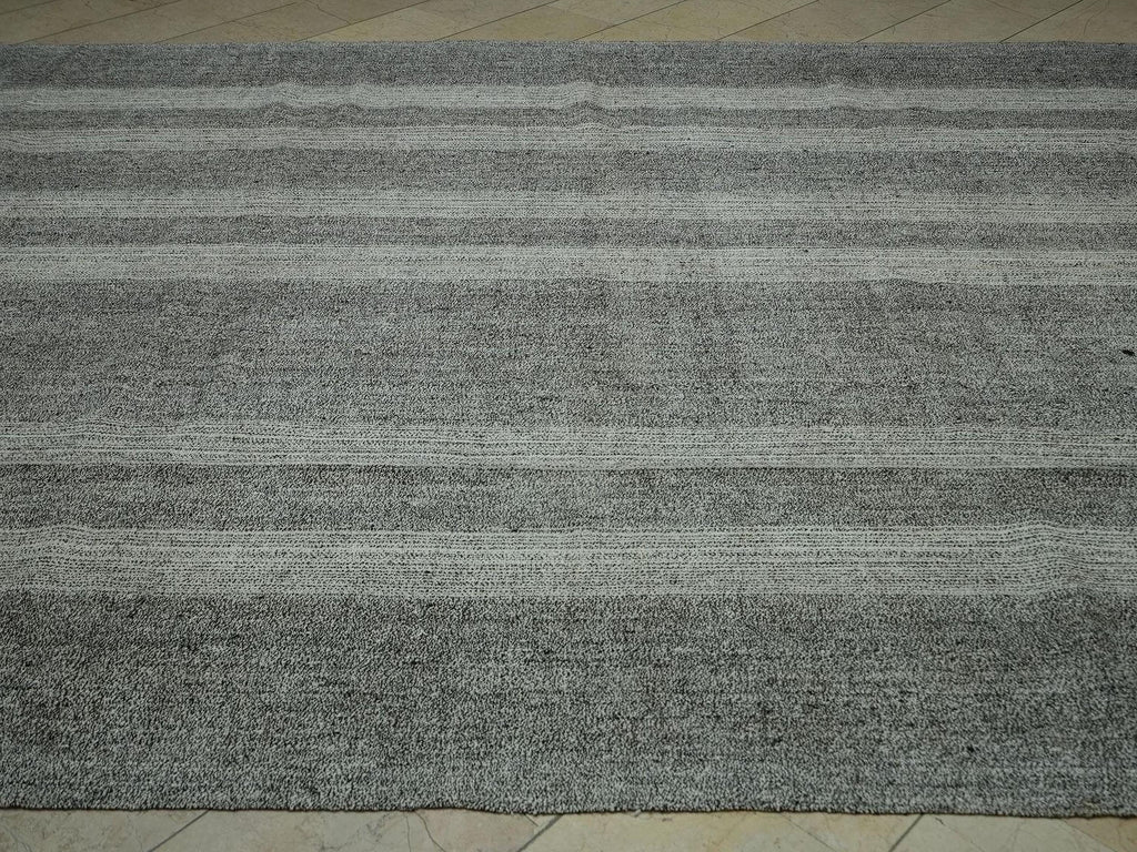 Oversized White Stripe Kilim Rug: Flat Weave Cotton & Goat Hair (8,10"x13" Feet)