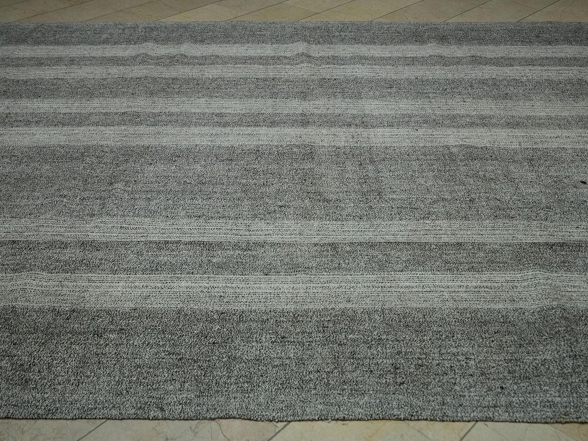 Oversized White Stripe Kilim Rug: Flat Weave Cotton & Goat Hair (8,10"x13" Feet)