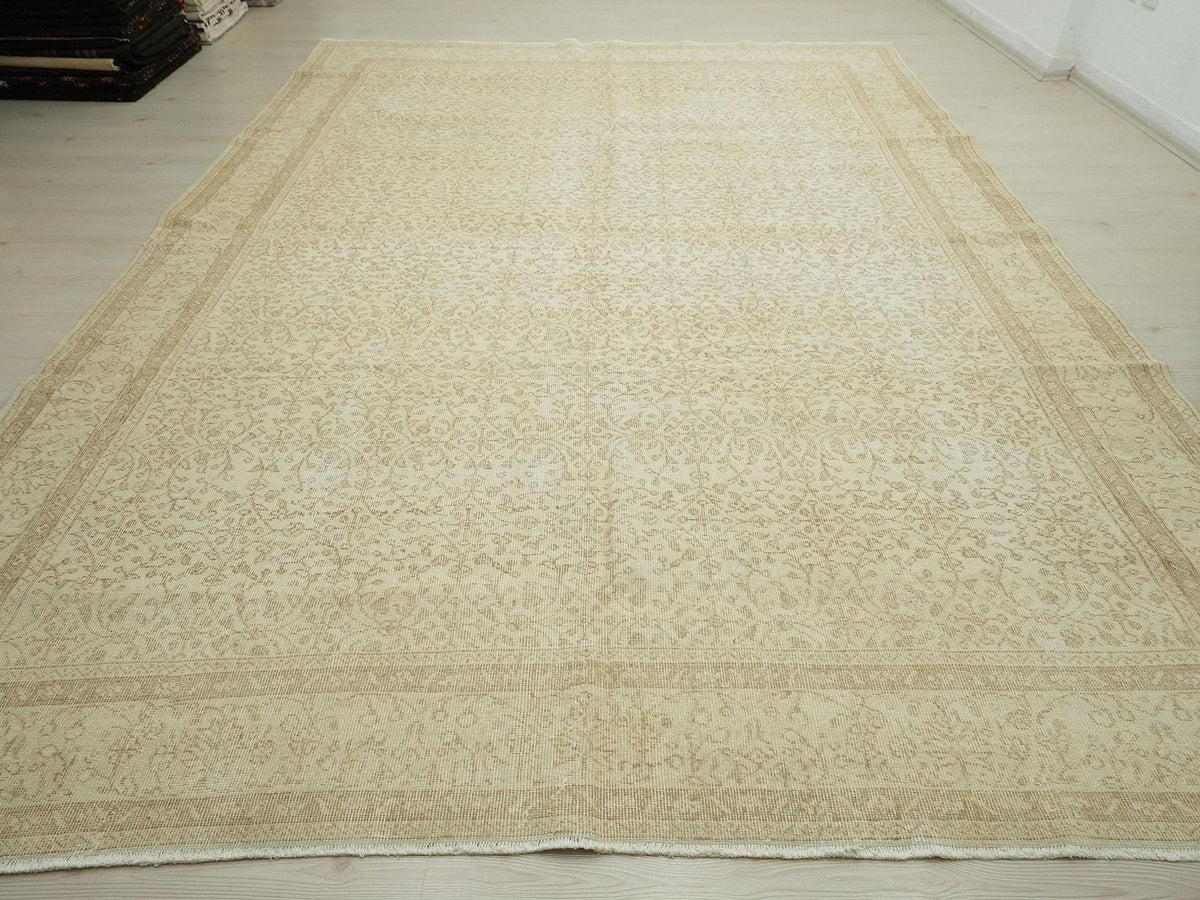 Neutral Turkish Oversize Vintage Oushak Rug: 8.5x12 Mid-Century Modern Home Living Style Rugs