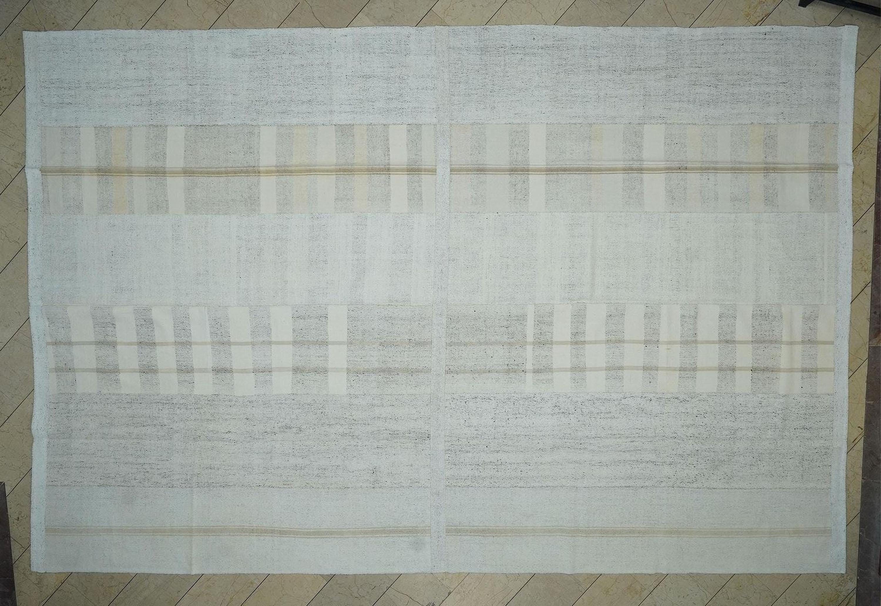 Oversize Striped Cotton Rug: Minimalist Living Room Decor 11x17 Feet