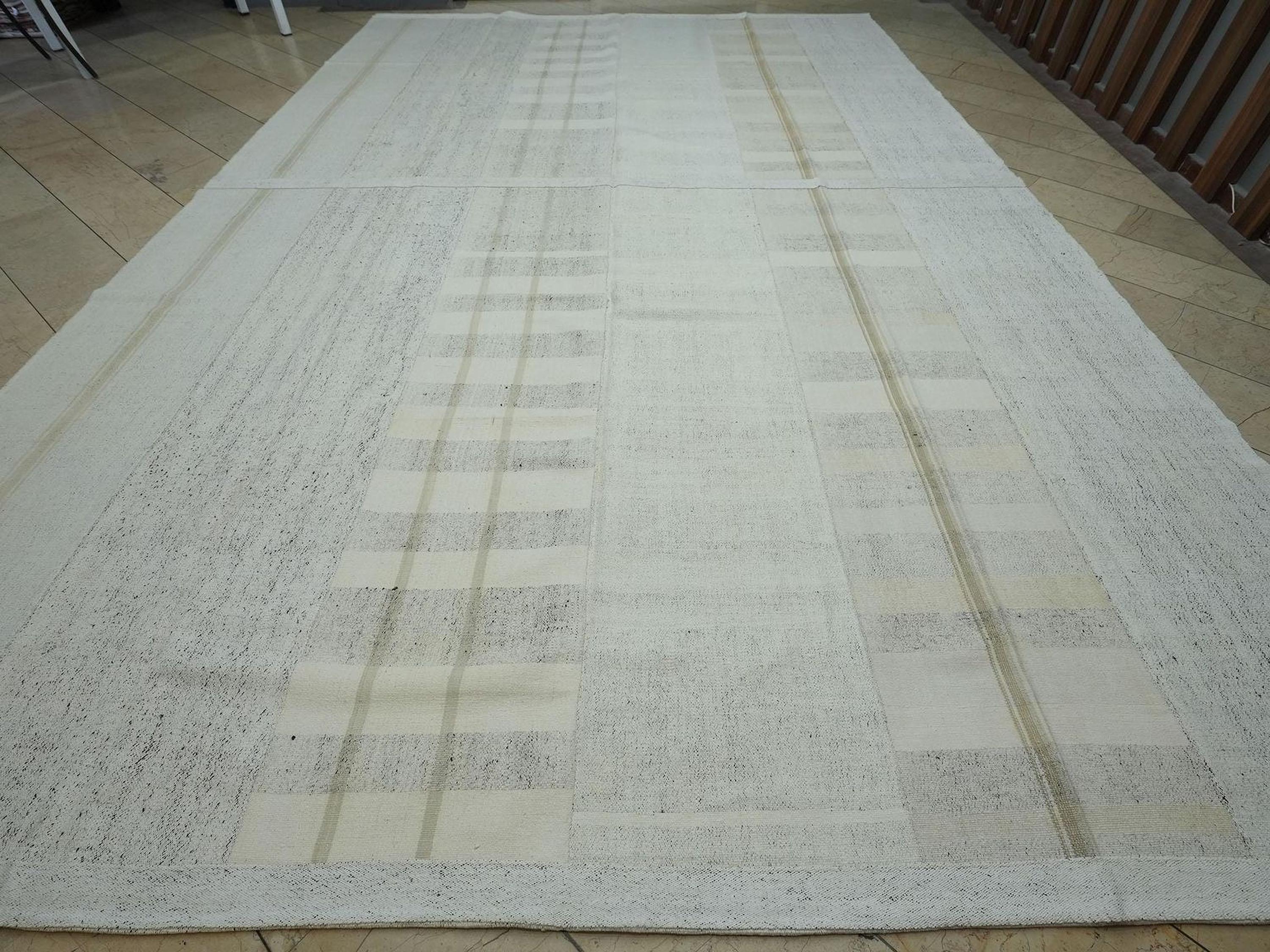 Oversize Striped Cotton Rug: Minimalist Living Room Decor 11x17 Feet
