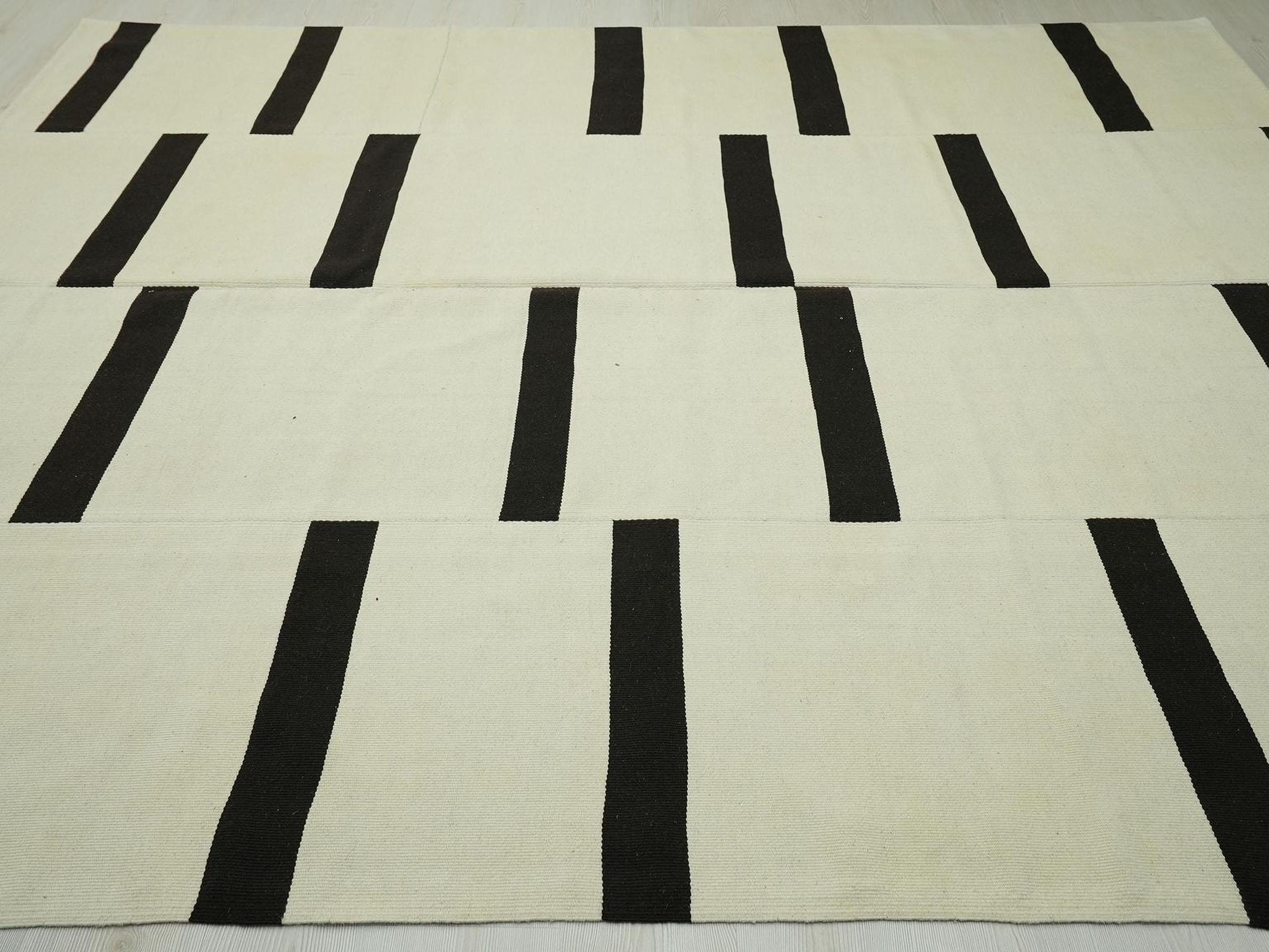 8x10 Black and White Wool Kilim Rug: Scandinavian Minimalist Decor