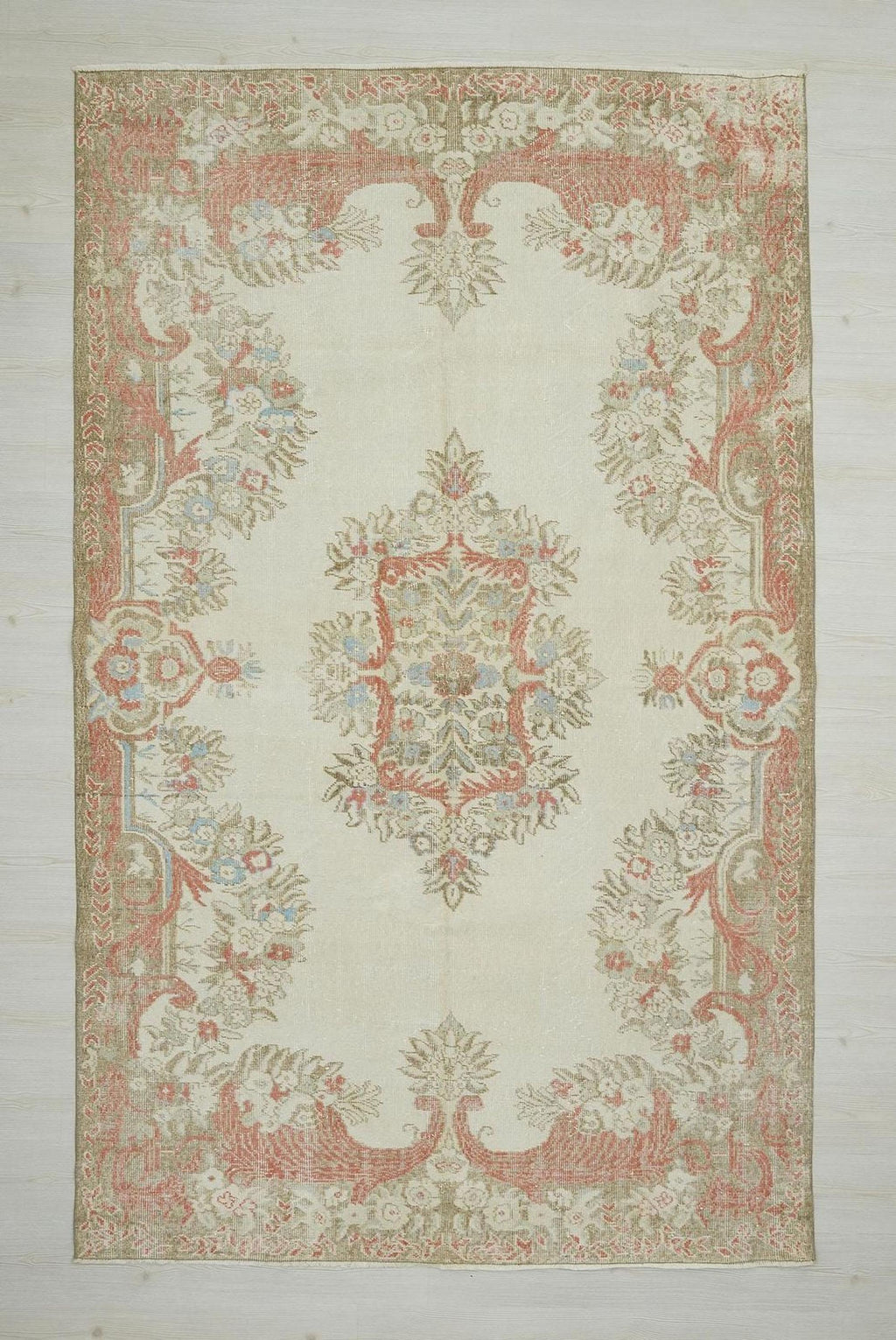 Vintage Oushak Turkish Rug: 6'x9.6' Ft,Short Pile Area Carpet Rugs.