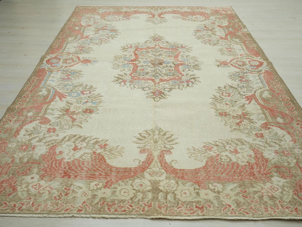 Vintage Oushak Turkish Rug: 6'x9.6' Ft,Short Pile Area Carpet Rugs.