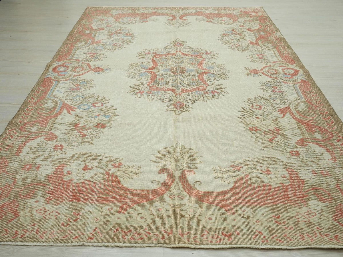 Vintage Oushak Turkish Rug: 6'x9.6' Ft,Short Pile Area Carpet Rugs.