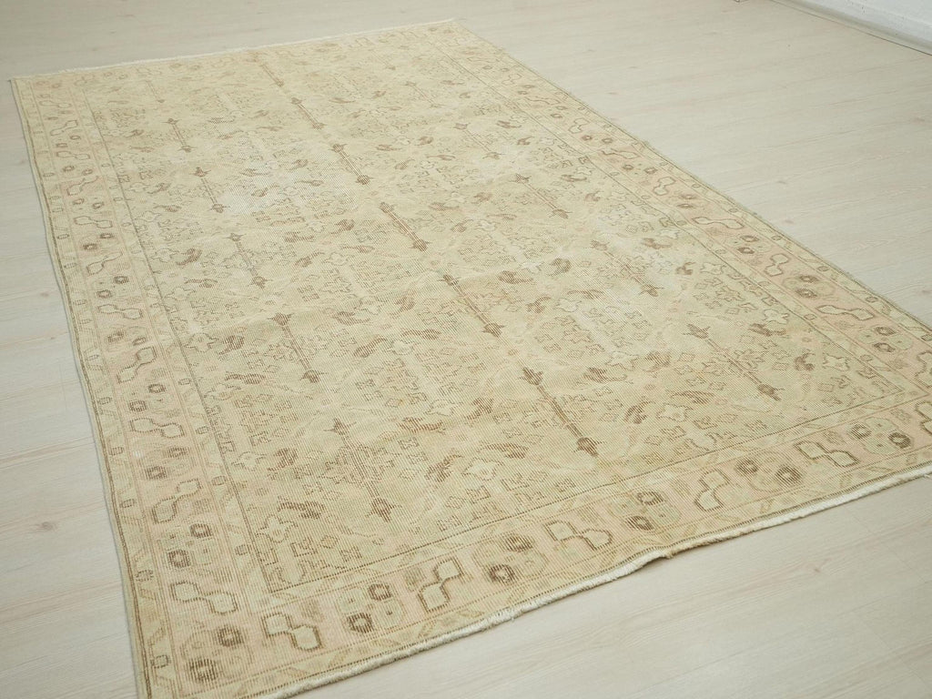 Vintage Oushak Rug: 5.4"x9.2' Feet,Turkish Wool Carpet Rugs.