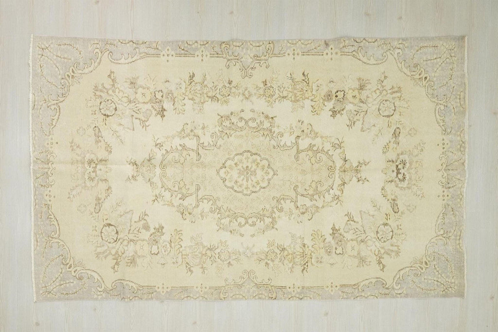 5x8 Vintage Neutral Oushak Rug: Turkish Wool Floral Carpet Rugs.