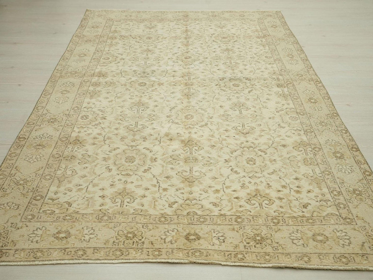 Handmade Wool Oushak Rug: Brown Beige Turkish Carpet Rugs, 5,3"x8,3" Feet.