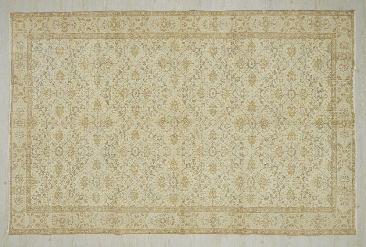 Large Vintage Oushak Rug: Beige Brown Turkish Wool Carpet, 6,1"x9,5" Ft.
