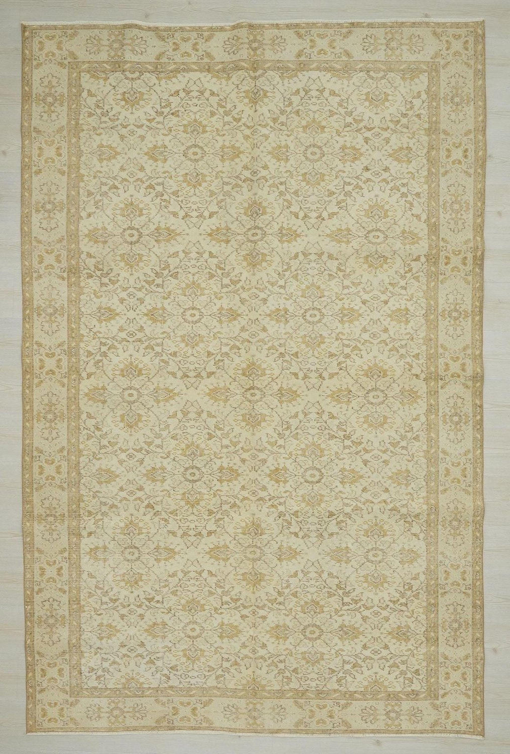 Large Vintage Oushak Rug: Beige Brown Turkish Wool Carpet, 6,1"x9,5" Ft.