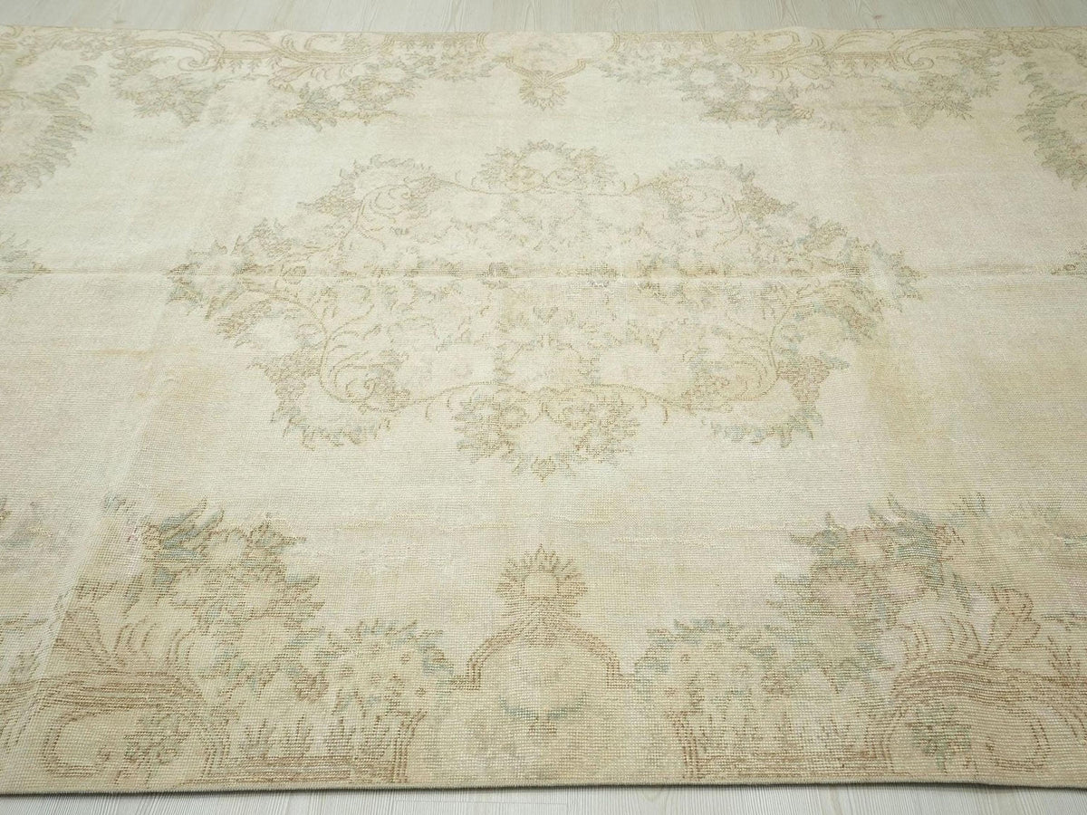 6x10 Beige Oushak Rug: Mid-Century Modern Turkish Wool Carpet