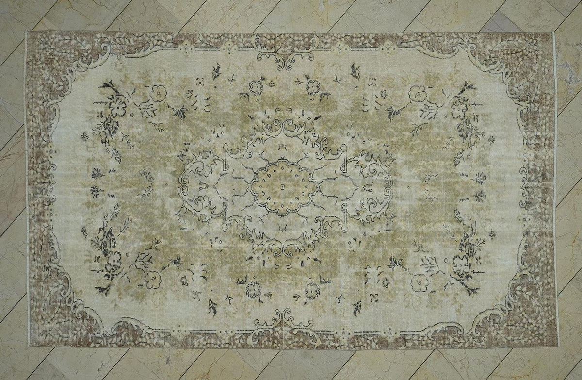 Vintage Oushak Rug: 5.5"x9.2' Turkish Wool Carpet, Mid-Century Modern Decor