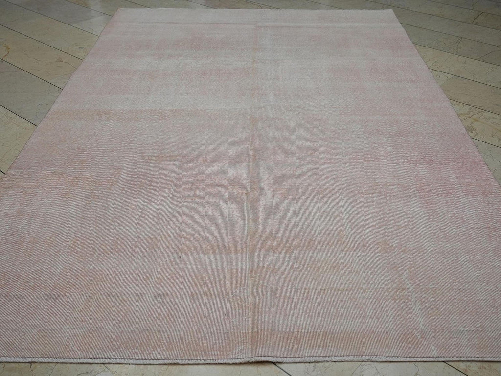 Salmon Pink Oushak Rug: Mid-Century Turkish Wool Carpet (6.5x10 ft)