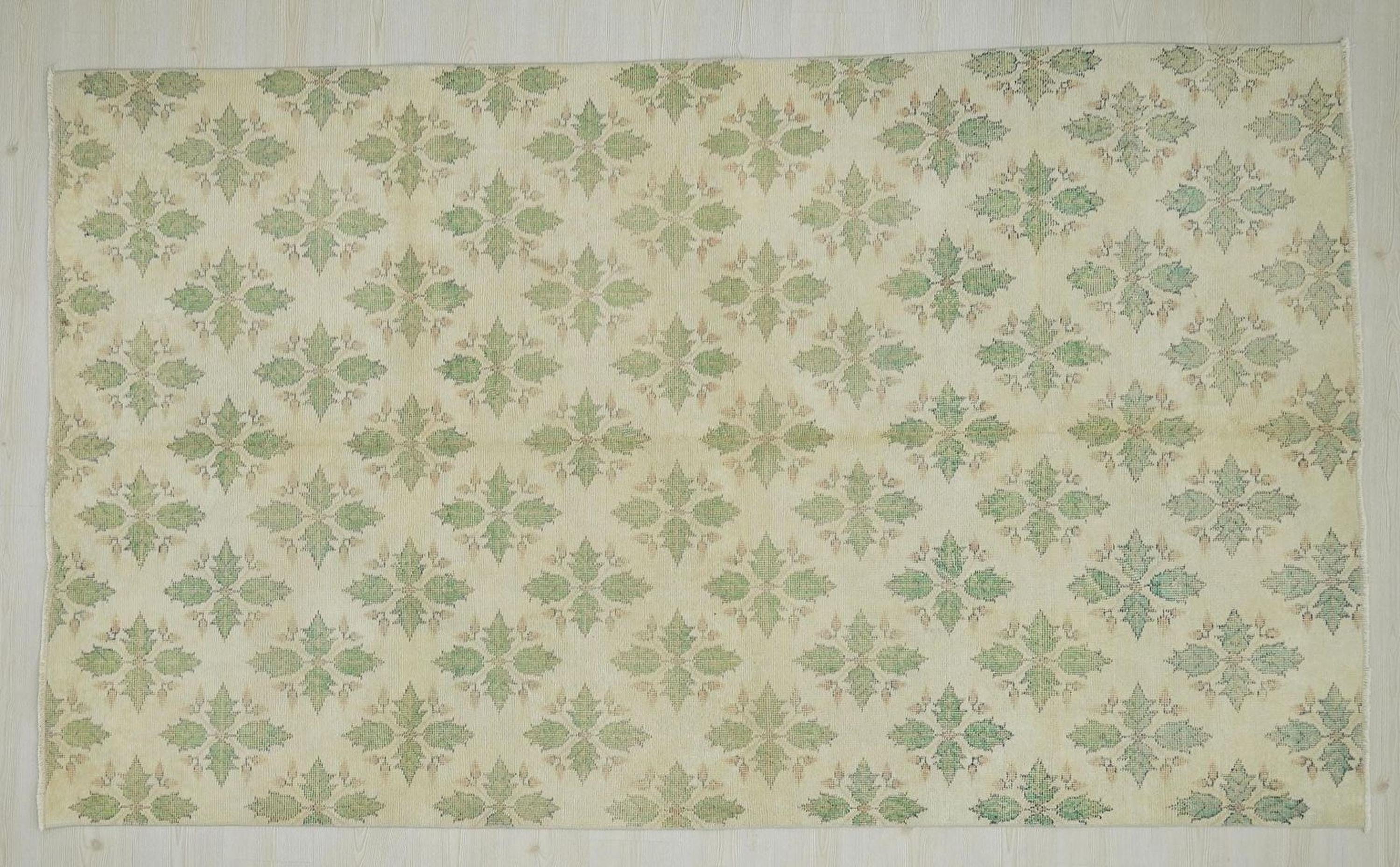 Vintage Oushak Rug: Green Beige Turkish Wool Carpet (5,4"x9,1" Feet)