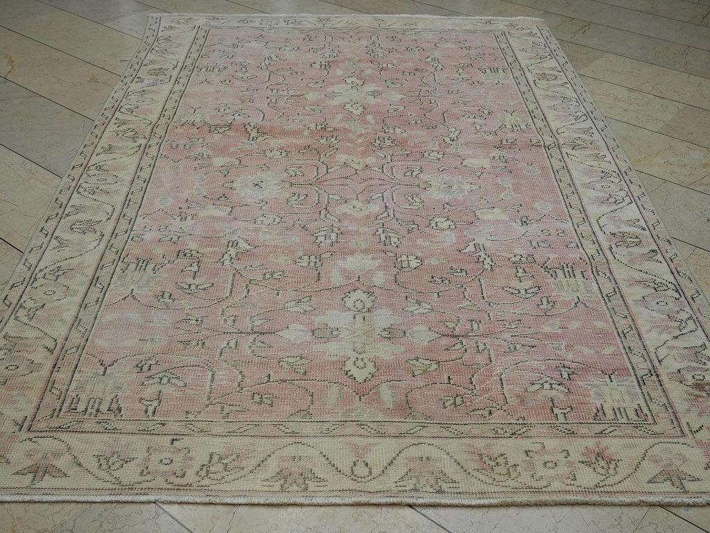 Handmade Oushak Turkish Rug: 6x9 Pastel Geometric Wool Carpet
