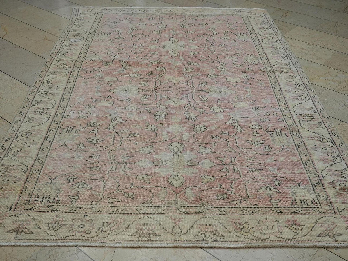 Handmade Oushak Turkish Rug: 6x9 Pastel Geometric Wool Carpet