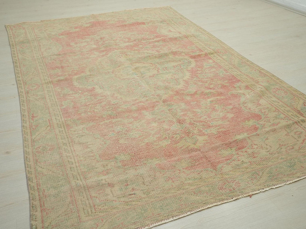 6x9 Vintage Oushak Rug: Mid-Century Modern Turkish Carpet