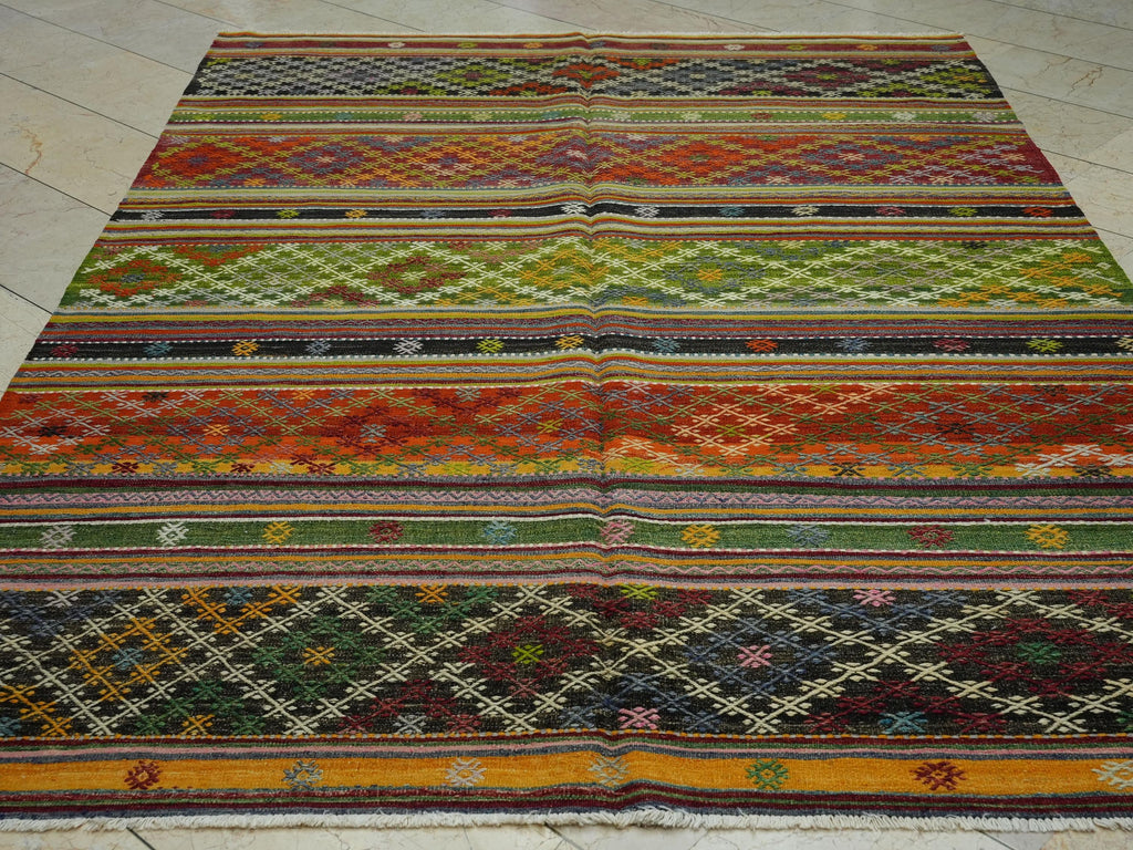 Handmade Embroidered Stripe Turkish Kilim Rug: Colorful Flat Woven Wool Rugs 6,4"x8,11" Ft.