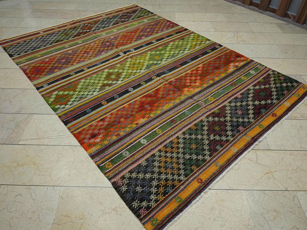 Handmade Embroidered Stripe Turkish Kilim Rug: Colorful Flat Woven Wool Rugs 6,4"x8,11" Ft.