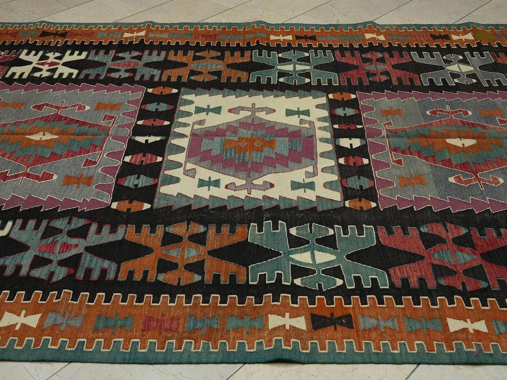 Antique Turkish Kilim Rug: Primitive Decor Village Flat Weave Rugs 6,7x9,3 Feet.