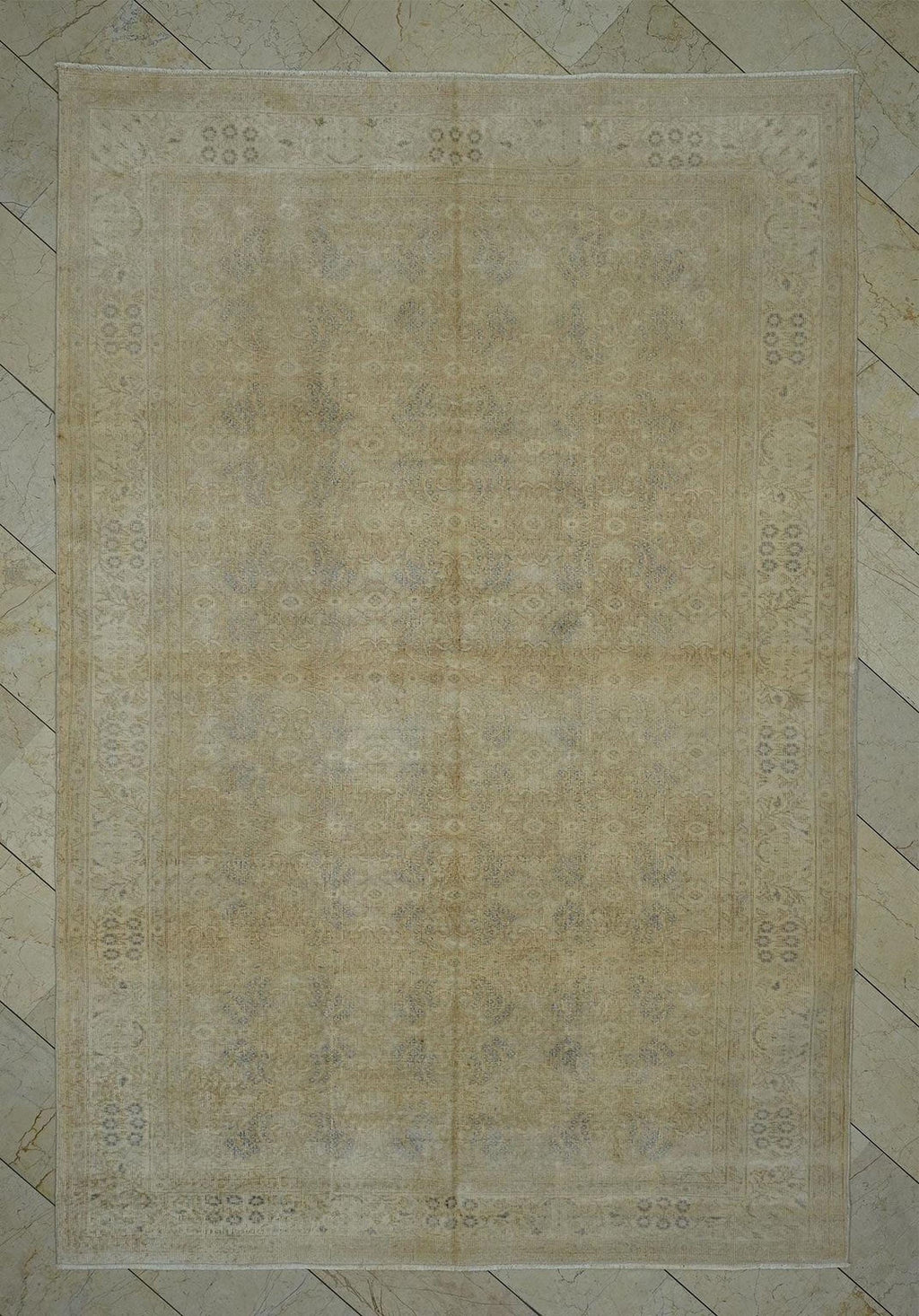 Handmade Oushak Wool Rug: 6.7x10 ft Vintage Turkish Carpet