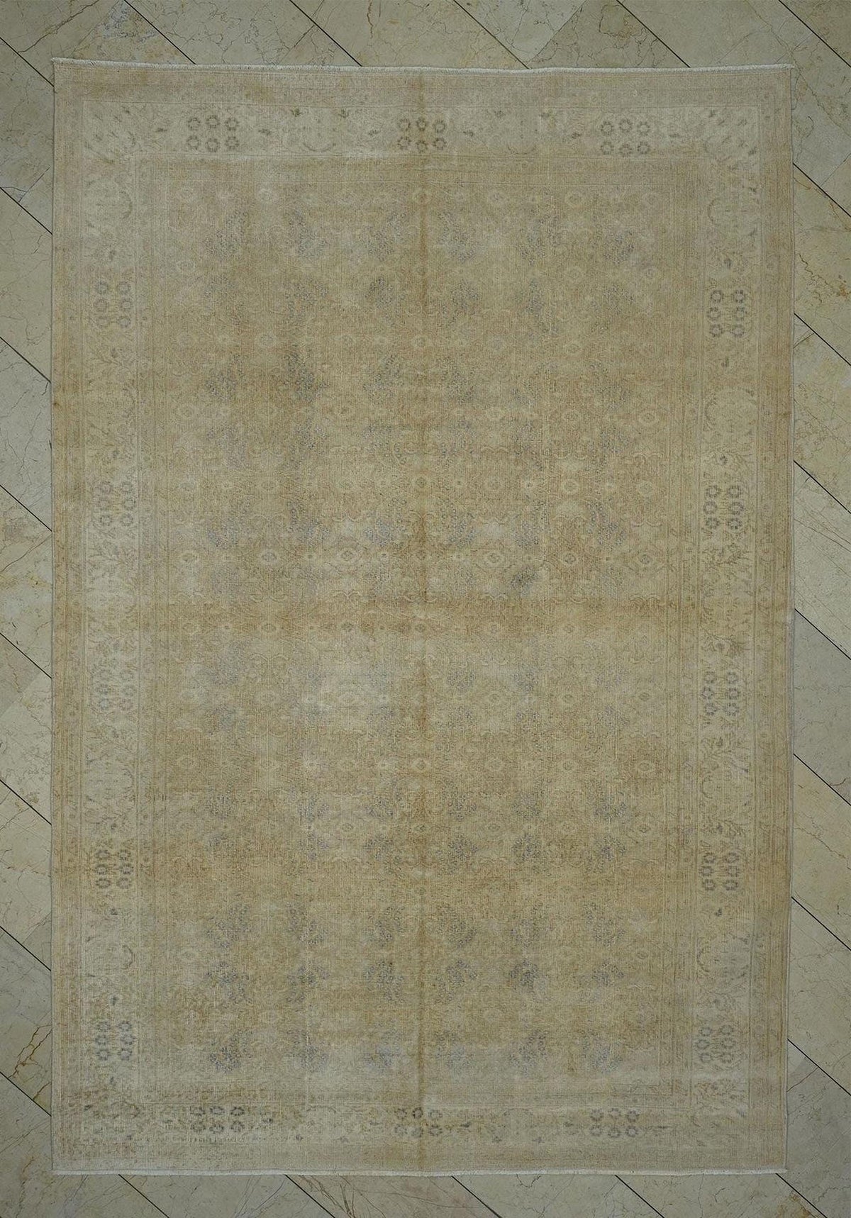 Handmade Oushak Wool Rug: 6.7x10 ft Vintage Turkish Carpet