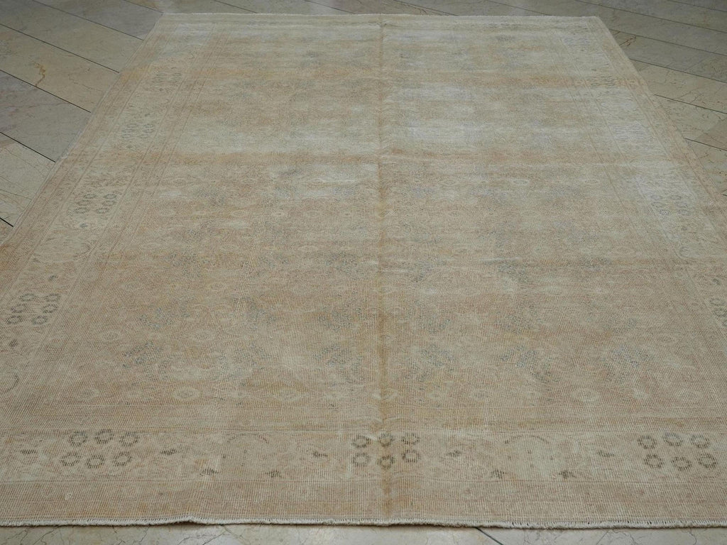 Handmade Oushak Wool Rug: 6.7x10 ft Vintage Turkish Carpet