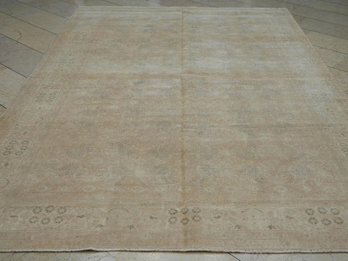 Handmade Oushak Wool Rug: 6.7x10 ft Vintage Turkish Carpet