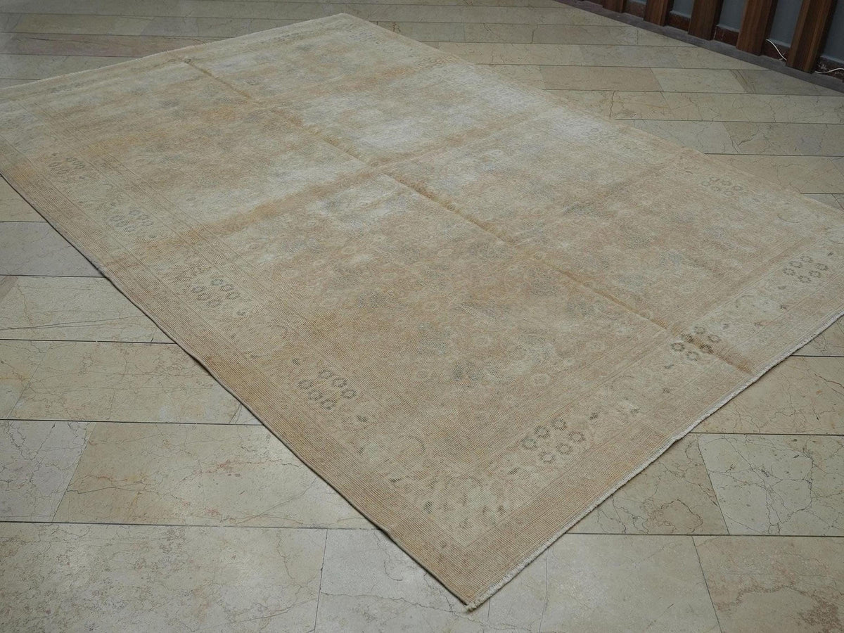 Handmade Oushak Wool Rug: 6.7x10 ft Vintage Turkish Carpet