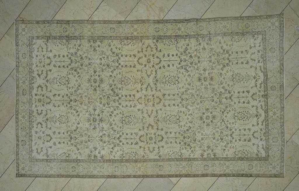 Vintage Oushak Turkish Rug: Brown Beige Wool Carpet (5,5"x9,4" Feet)