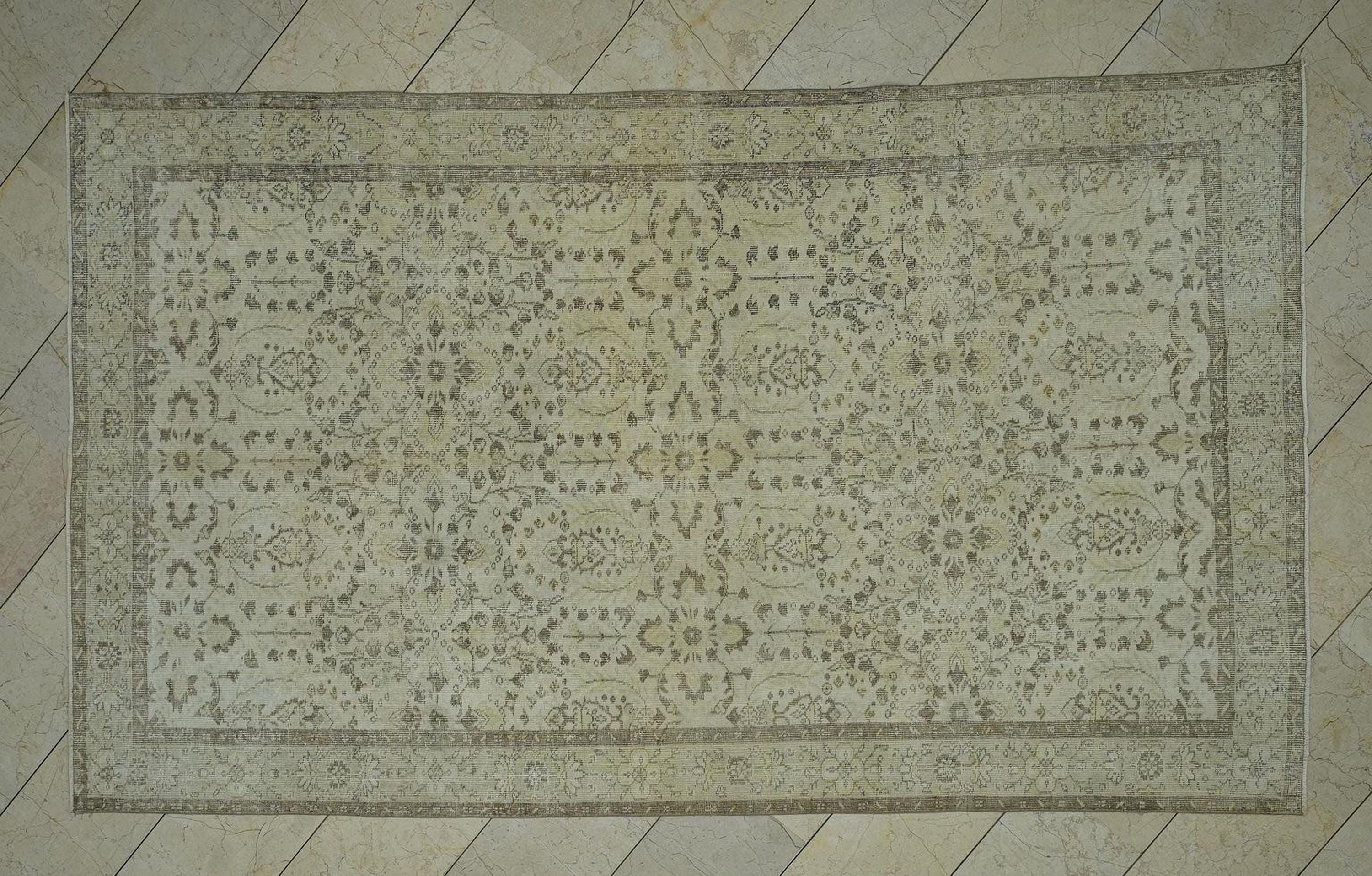 Vintage Oushak Turkish Rug: Brown Beige Wool Carpet (5,5"x9,4" Feet)