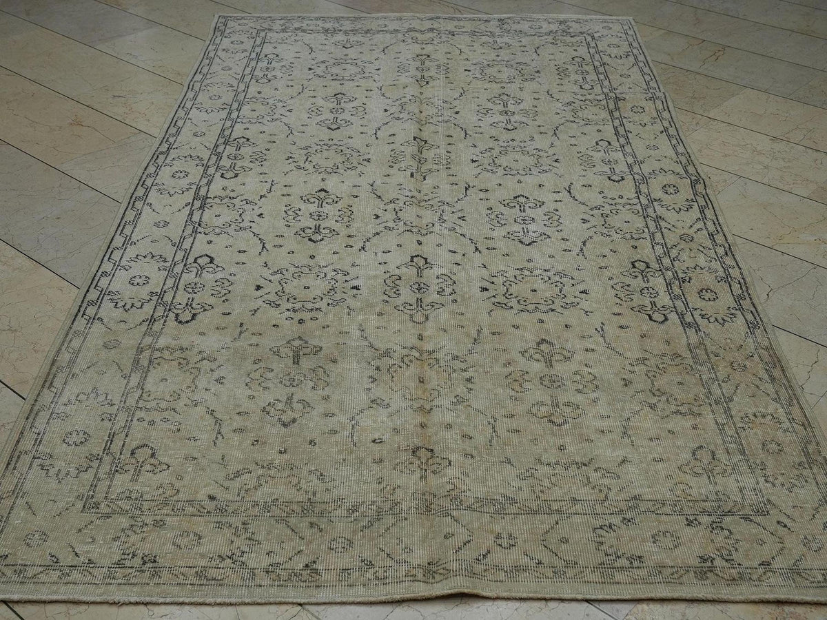 Vintage Oushak Rug: 5"x9" Beige Brown Wool Carpet