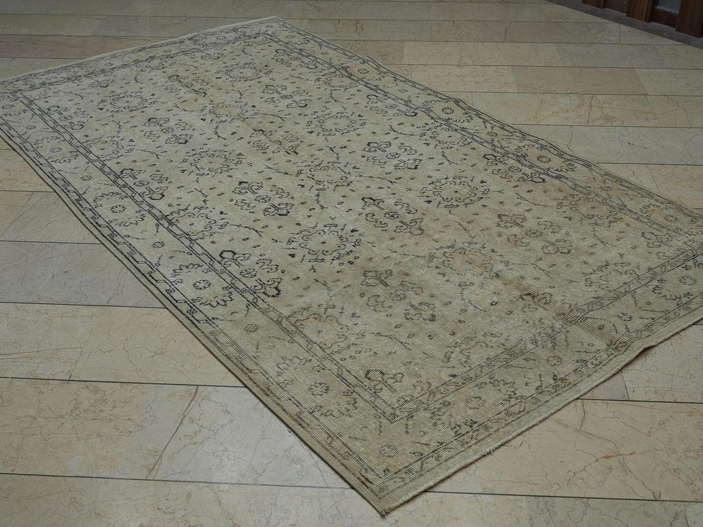 Vintage Oushak Rug: 5"x9" Beige Brown Wool Carpet
