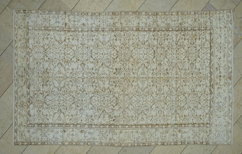 Vintage Oushak Wool Rug: Brown Beige Floral Turkish Carpet 5.2x8.8 ft