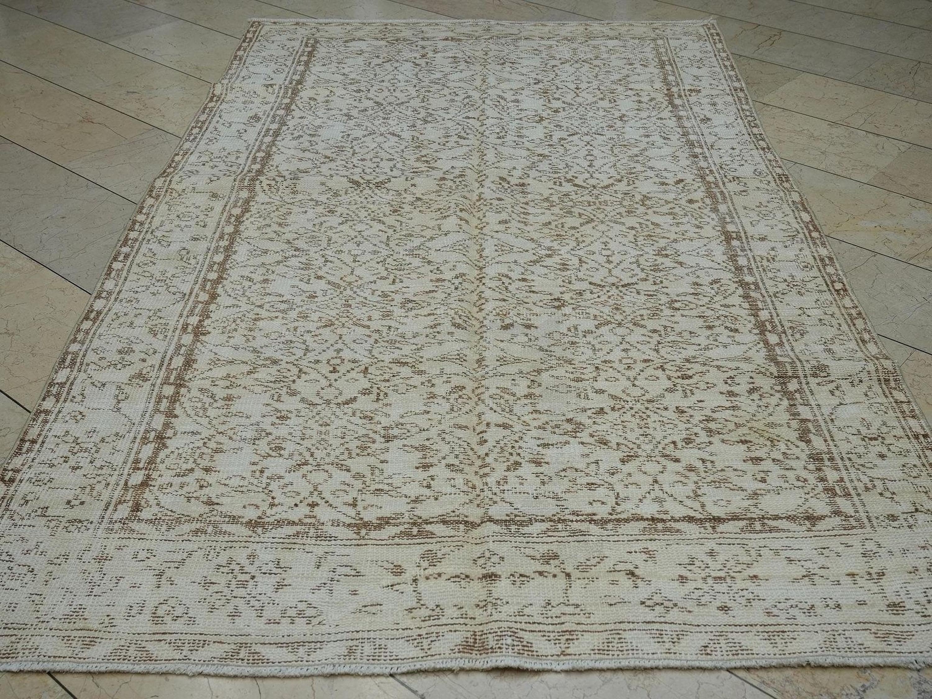 Vintage Oushak Wool Rug: Brown Beige Floral Turkish Carpet 5.2x8.8 ft