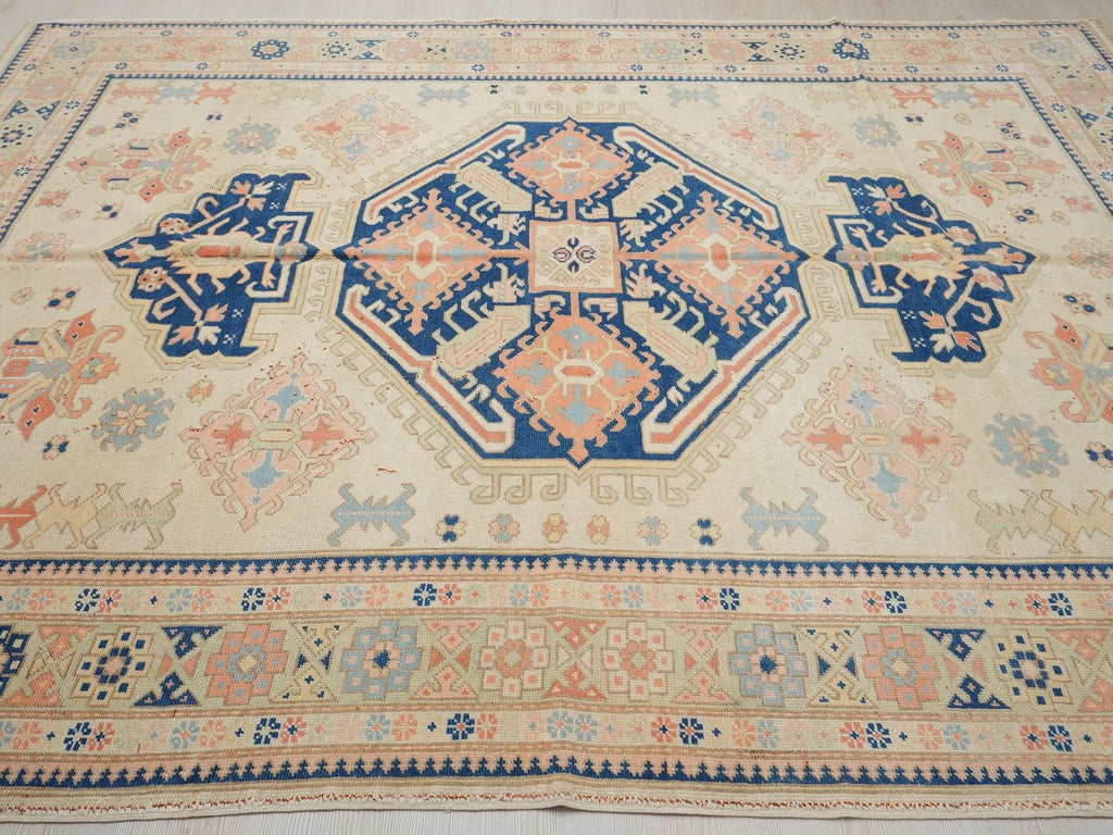 Handmade Wool Oushak Rug: 7,6"x9,7" Blue and White Turkish Carpet
