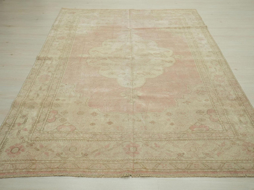 Vintage Wool Oushak Rug: 5.3"x7.8' Feet,Turkish Medallion Pattern Carpet Rugs.