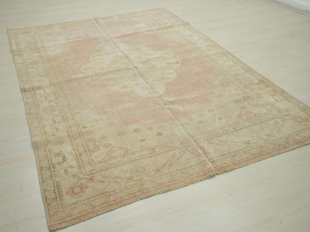 Vintage Wool Oushak Rug: 5.3"x7.8' Feet,Turkish Medallion Pattern Carpet Rugs.