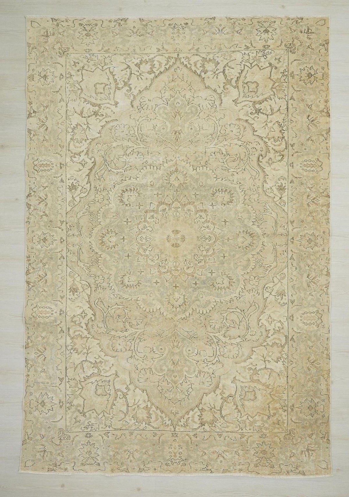 Large Vintage Oushak Rug: 6.9"x10.3" Feet,Turkish Wool Carpet Rugs.