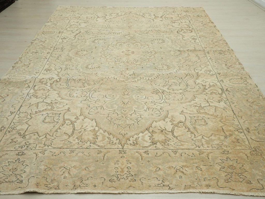 Large Vintage Oushak Rug: 6.9"x10.3" Feet,Turkish Wool Carpet Rugs.