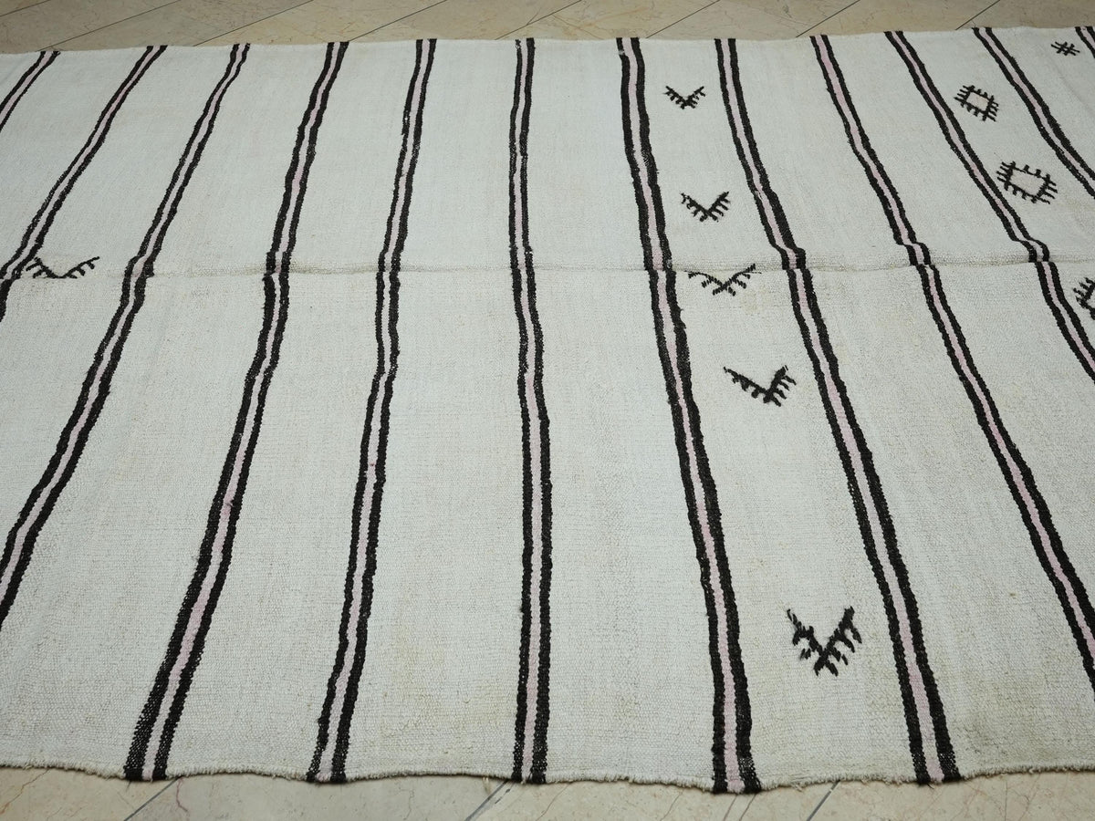 Minimalist Stripe Pattern Vintage Turkish Hemp Woven Rug 7,4"x12,3" Ft.
